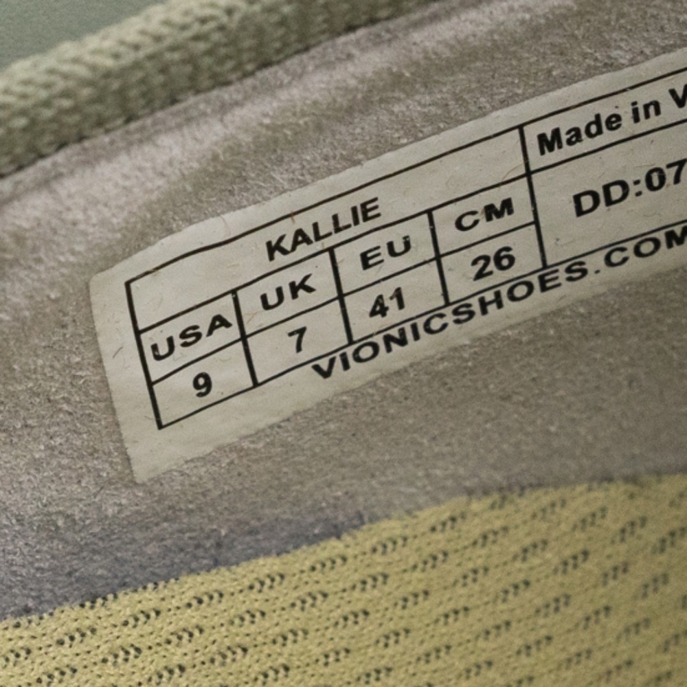 Vionic. Kallie Slip On Shoe. - Picture 11 of 11